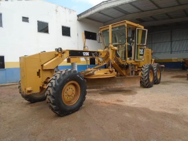 MOTONIVELADORA CATERPILLAR 120K 2014 - FUNC.